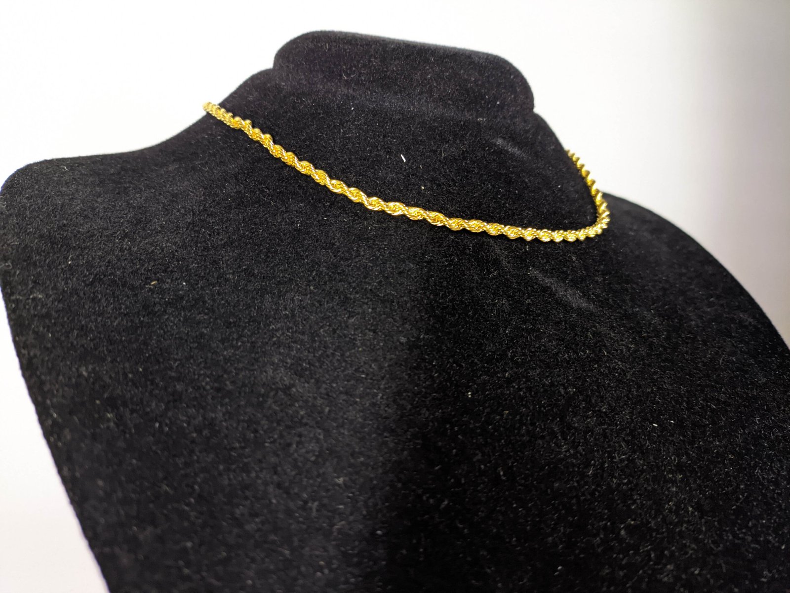 Chocker Banhado